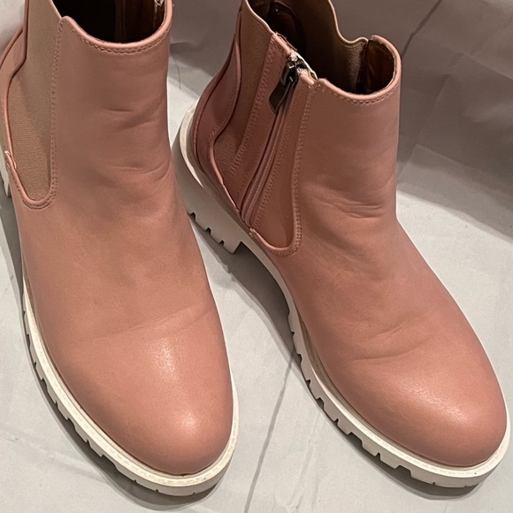 Beast Fashion Ankle boots size 7.5 - Picture 1 of 7